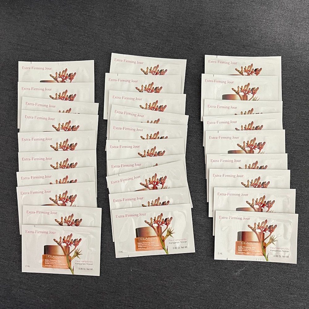30 Clarins Extra-Firming Day Cream Wrinkle Control All Skin Types 2 ml Packets